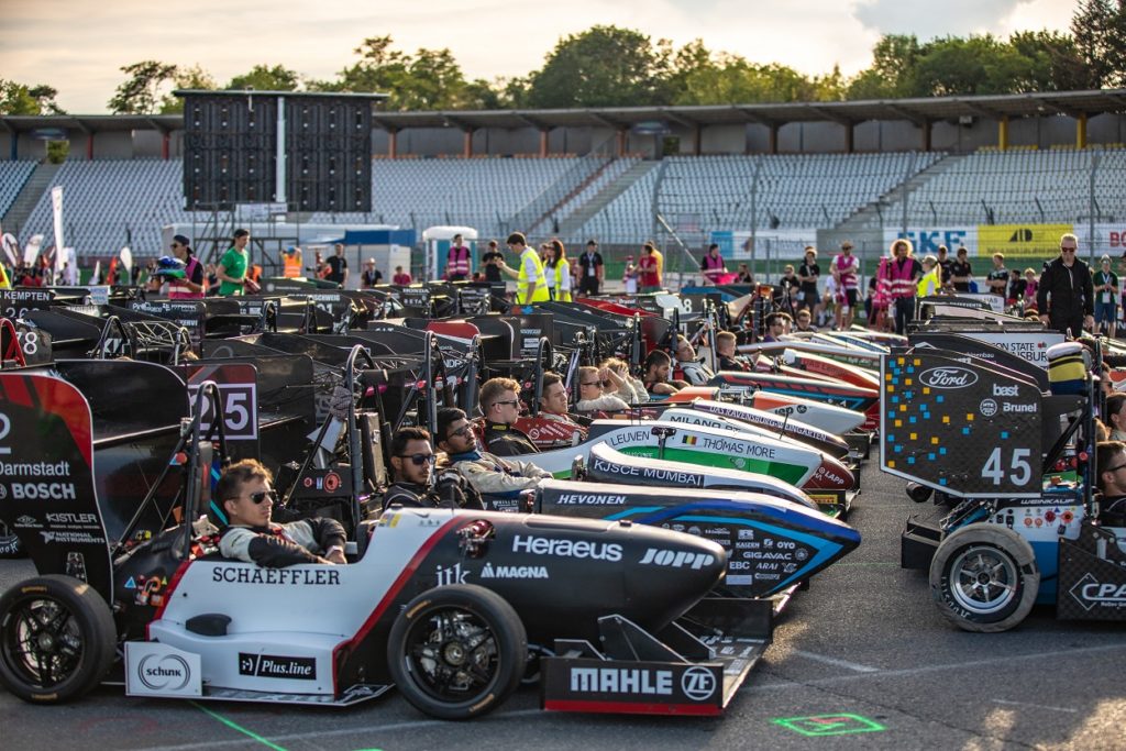 Image d'une course de Formula Student